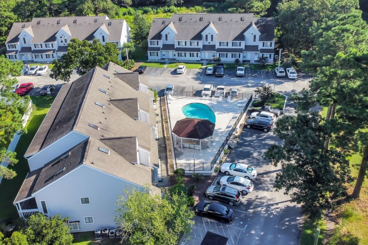 500 Fairway Village Dr.  Photo 29