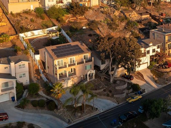 1657 Coronado Avenue , Spring Valley, CA 91977