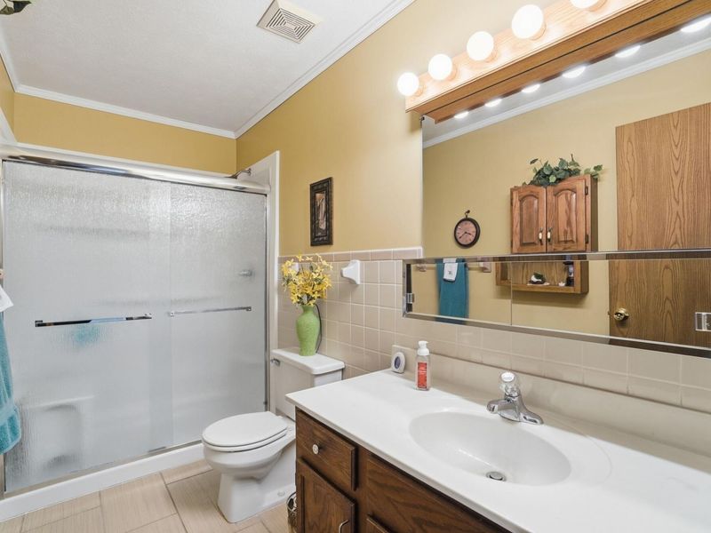 1039 Bradford Drive, Springfield, OH 45503 Photo 13