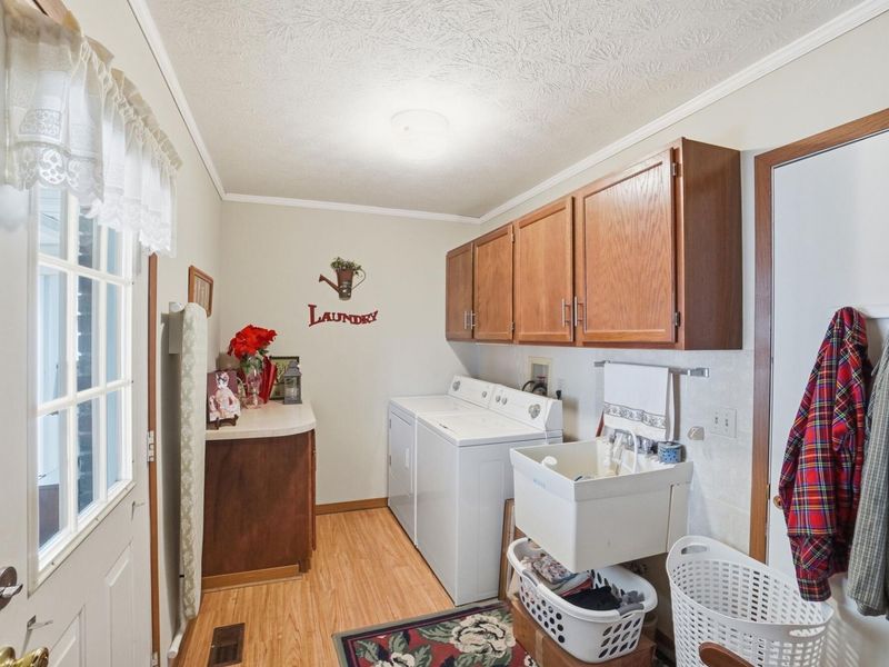 1039 Bradford Drive, Springfield, OH 45503 Photo 20