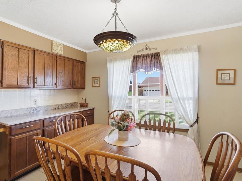 1039 Bradford Drive, Springfield, OH 45503 Photo 5