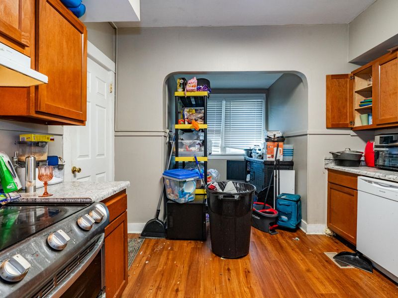 110 W Hudson Avenue, Dayton, OH 45405 Photo 5