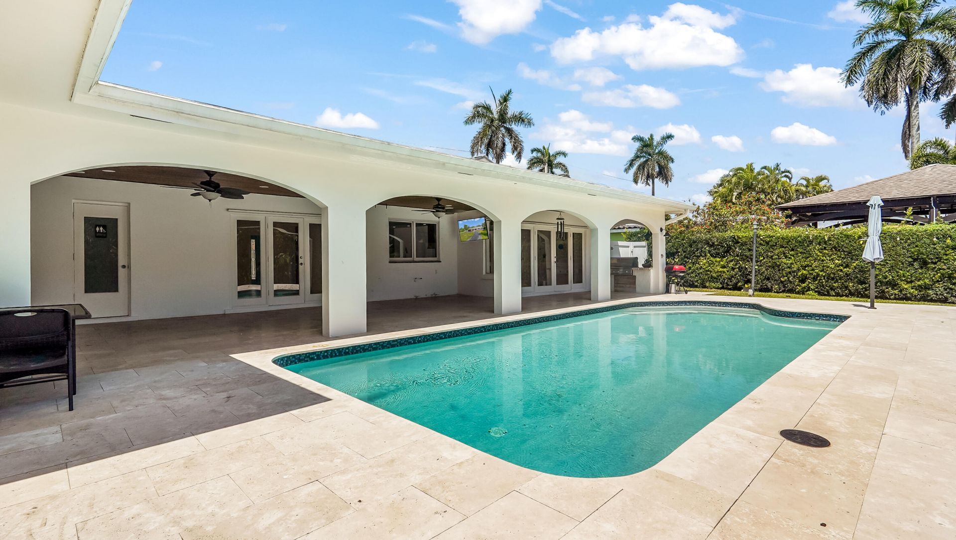 1120 E Tropical Way, Plantation, FL 33317 Photo