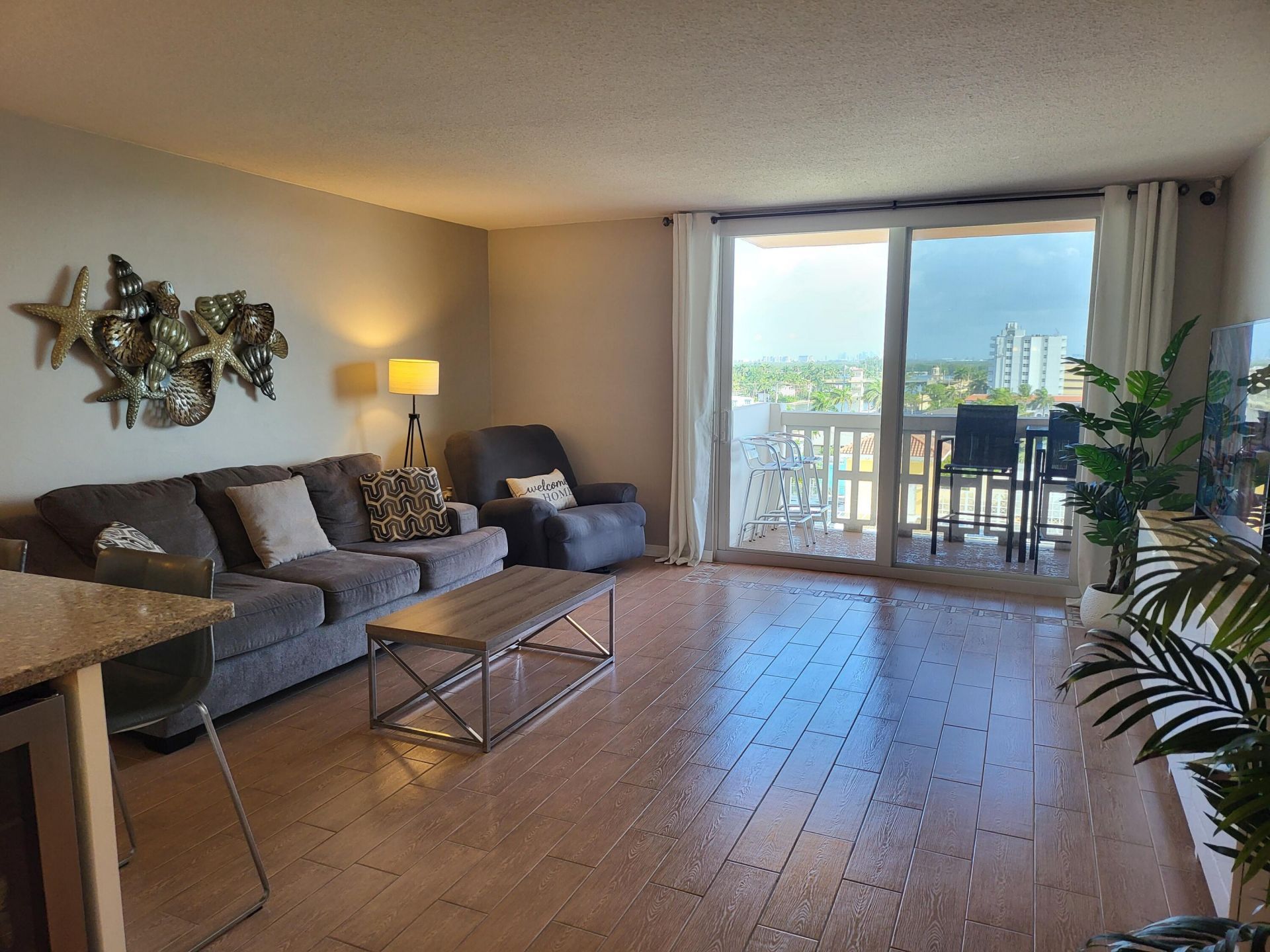 801 S Ocean Drive, Unit 805, Hollywood, FL 33019 Photo