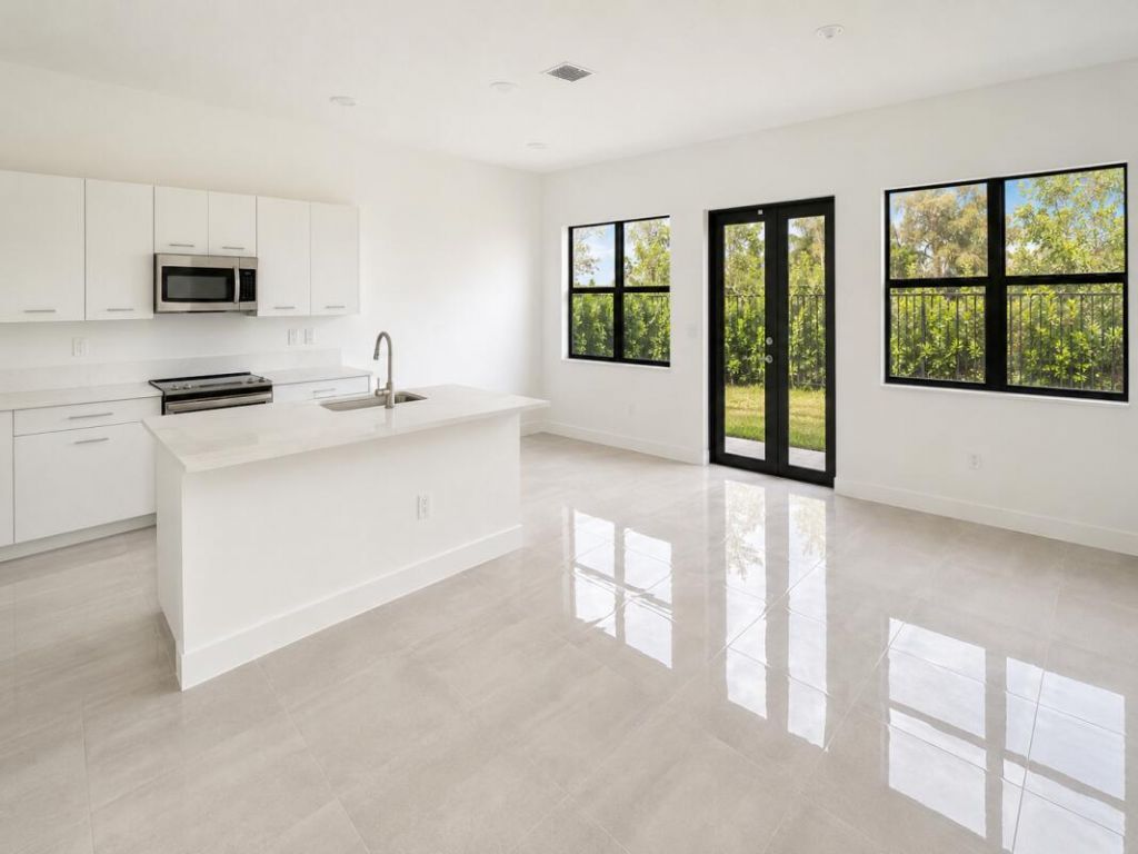 17451 SW 41st Street, Miramar, FL 33029 Photo