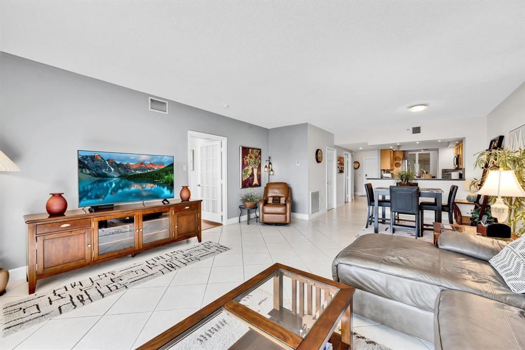 2880 NE 14th Street Causeway, Unit 110, Pompano Beach, FL 33062 Photo