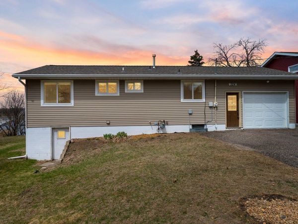 524 Lakeshore Circle , Annandale, MN 55302