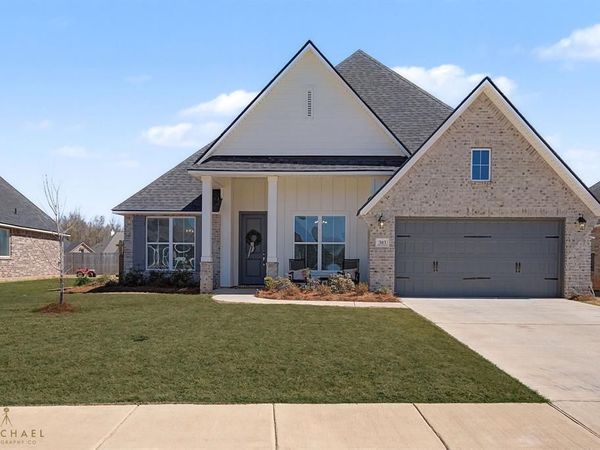 303 Prien Lake Loop, Bossier City, LA 71111