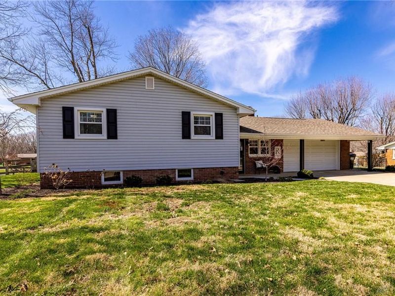 3063 Lynn Drive, Franklin, OH 45005 Photo 2