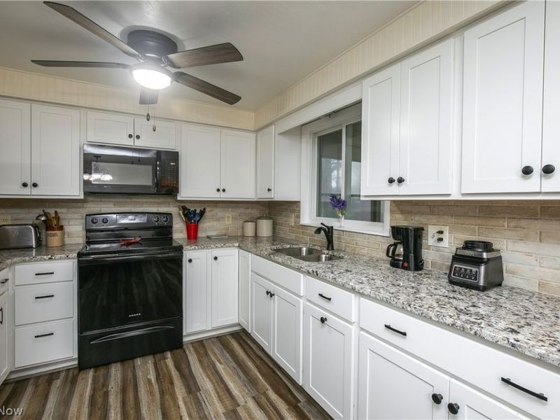 517 Zern Avenue SW, Massillon, OH 44646 Photo 5