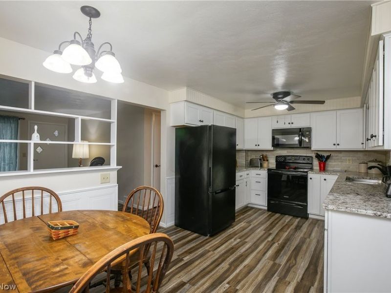 517 Zern Avenue SW, Massillon, OH 44646 Photo 8