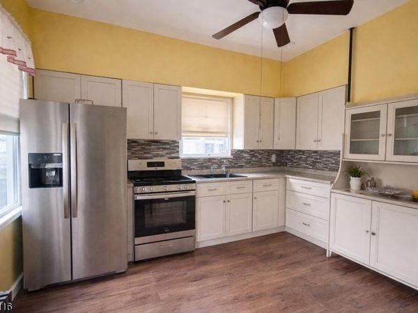 138 Stuyvesant Ave, Unit 1F, Newark, NJ 07106