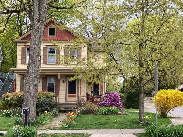 9 West Street, Clinton, NJ 08801