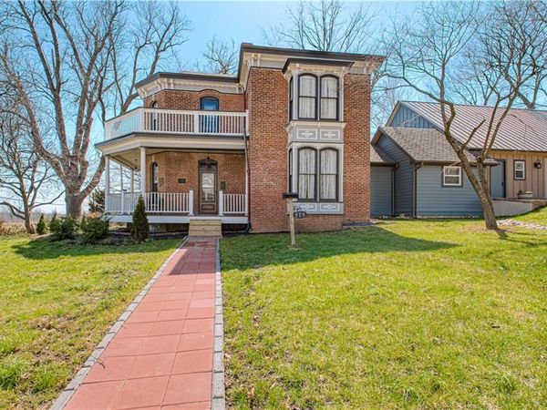 225 Groom Street, Liberty, MO 64068