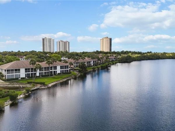 1045 Mainsail DR, Unit 413, NAPLES, FL 34114