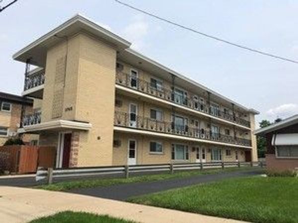 3745 Ruby Street , Unit 11, Schiller Park, IL 60176