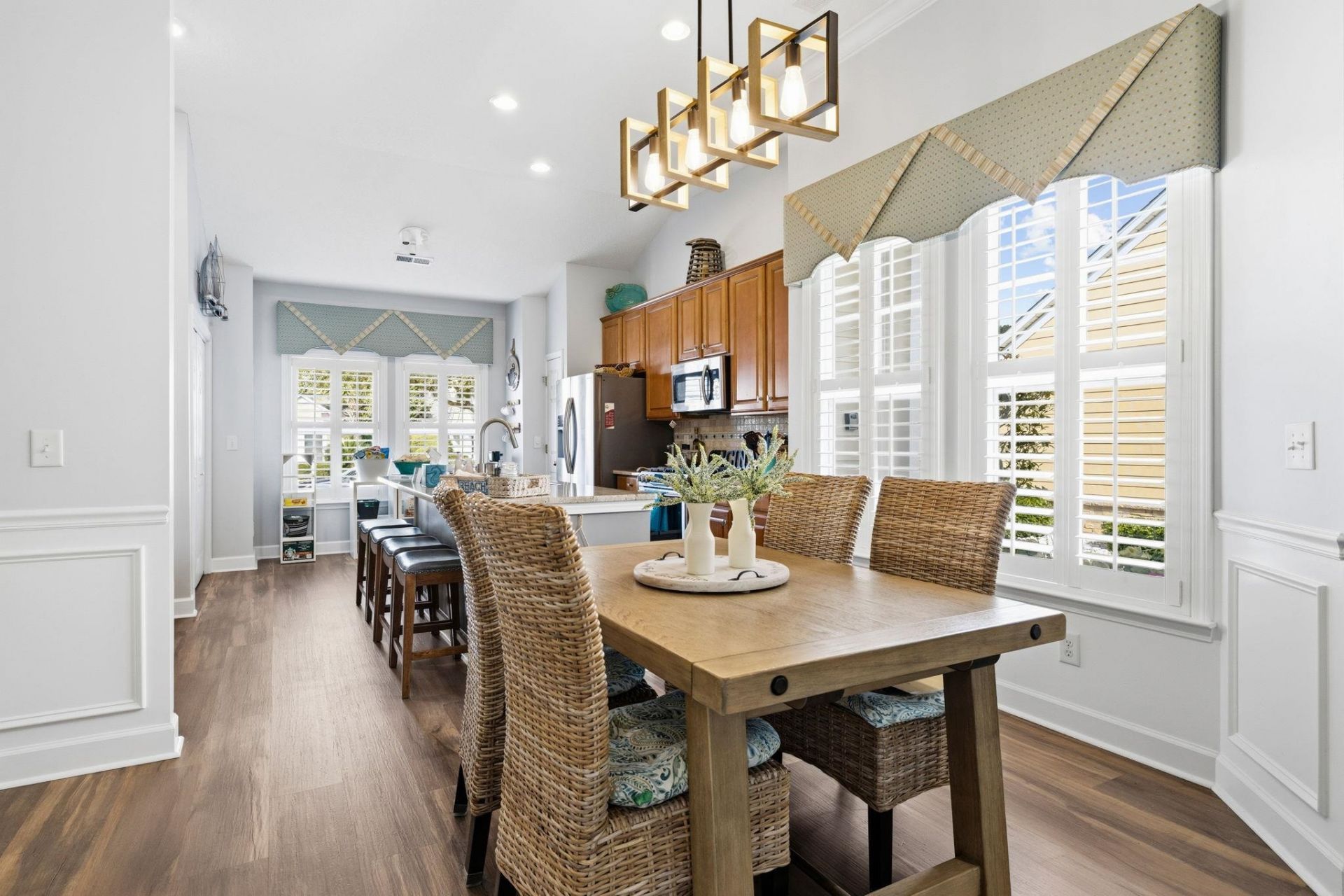 307 River Rock Ln. Photo 8