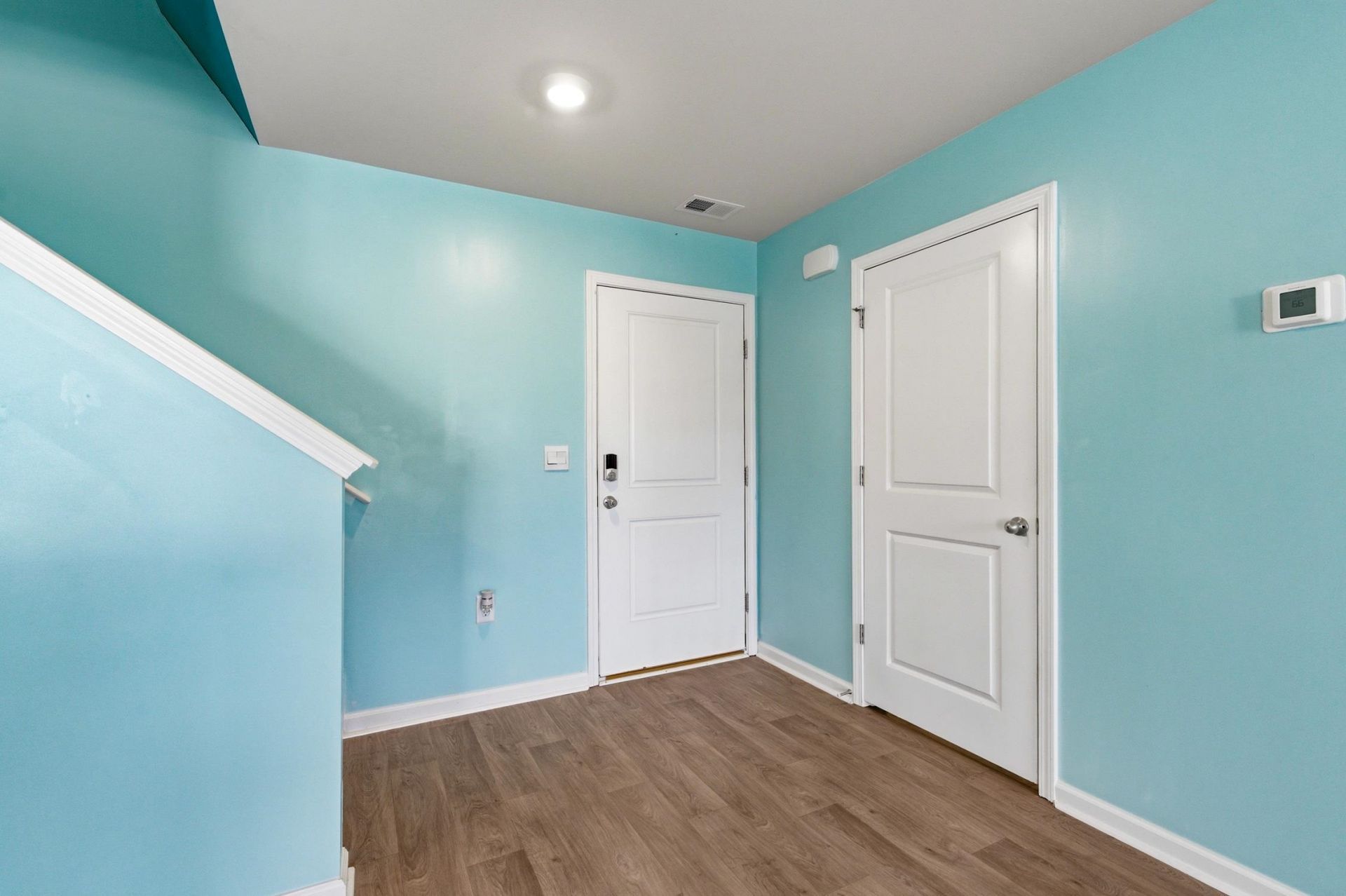 6615 Colonial Dr. Photo 16