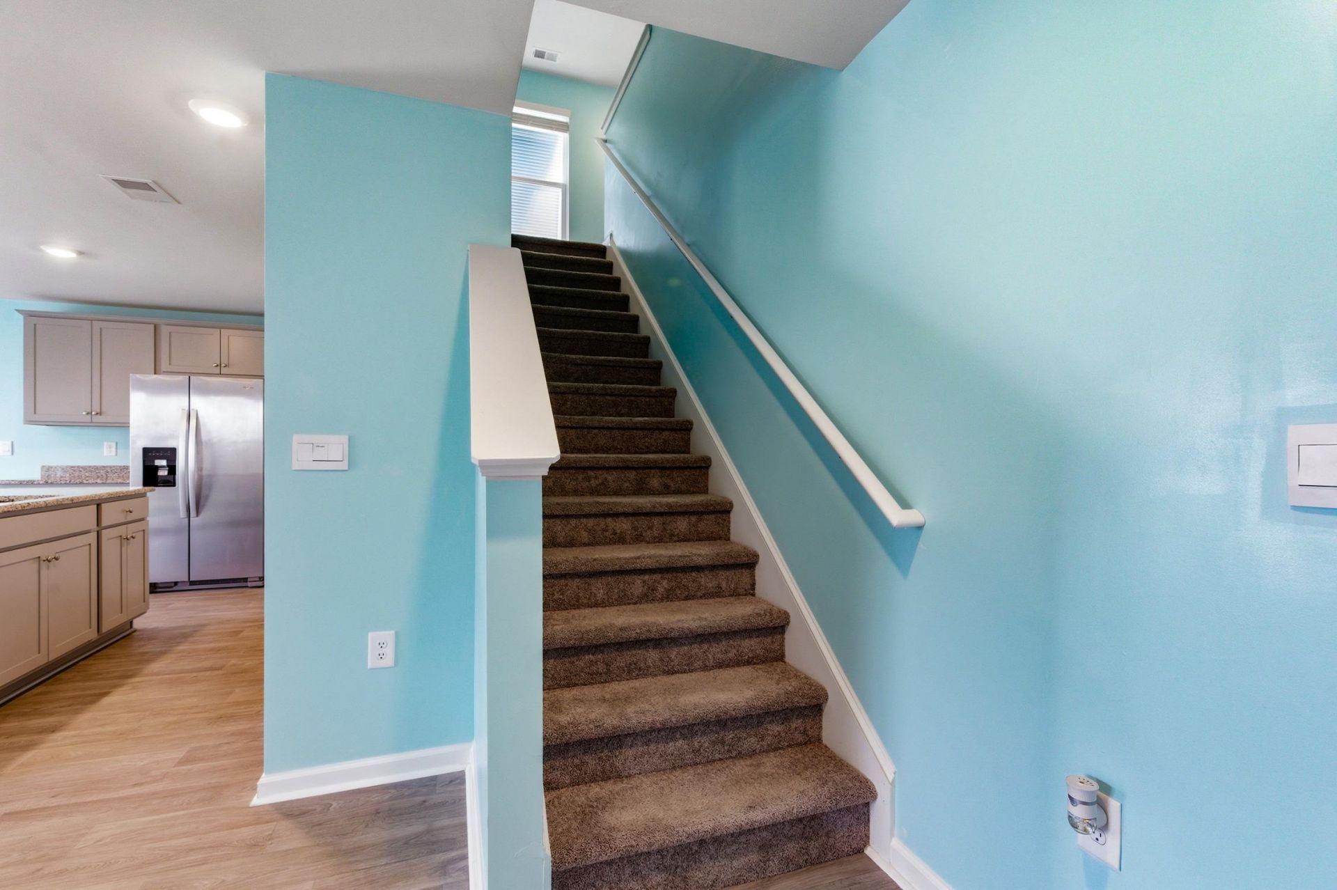 6615 Colonial Dr. Photo 18