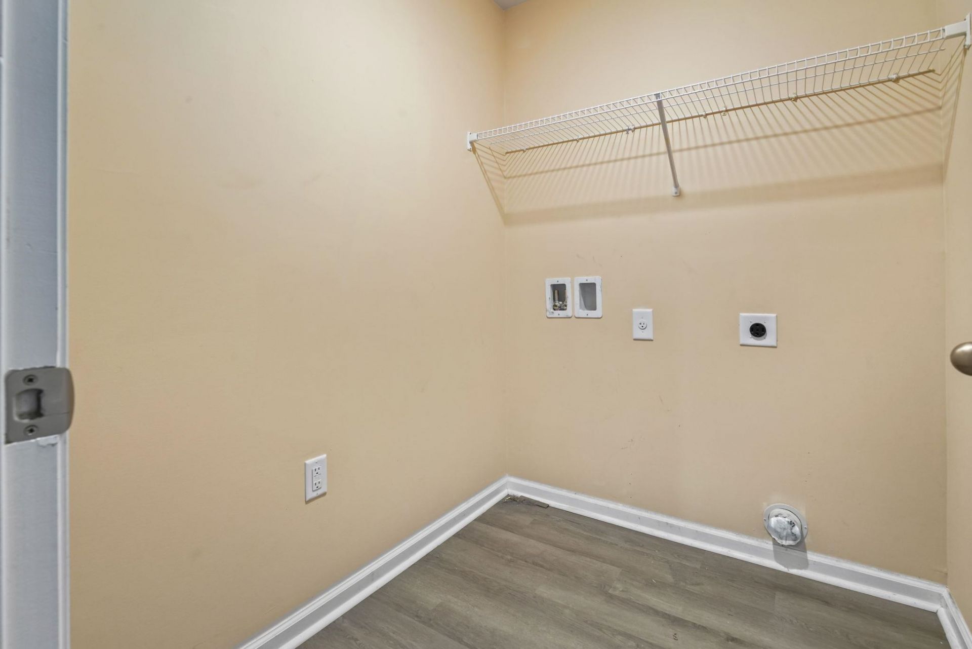 6615 Colonial Dr. Photo 19