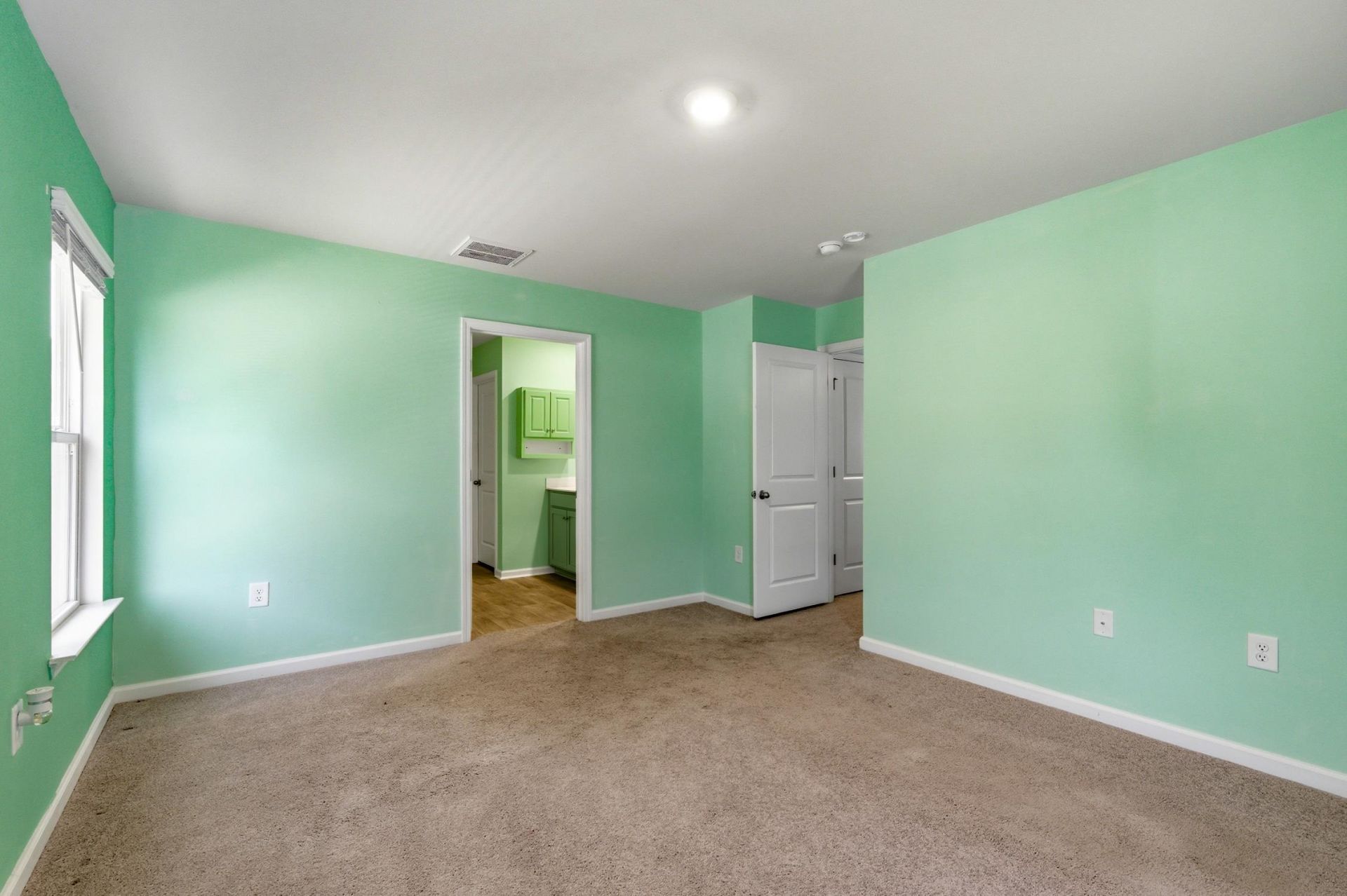 6615 Colonial Dr. Photo 20