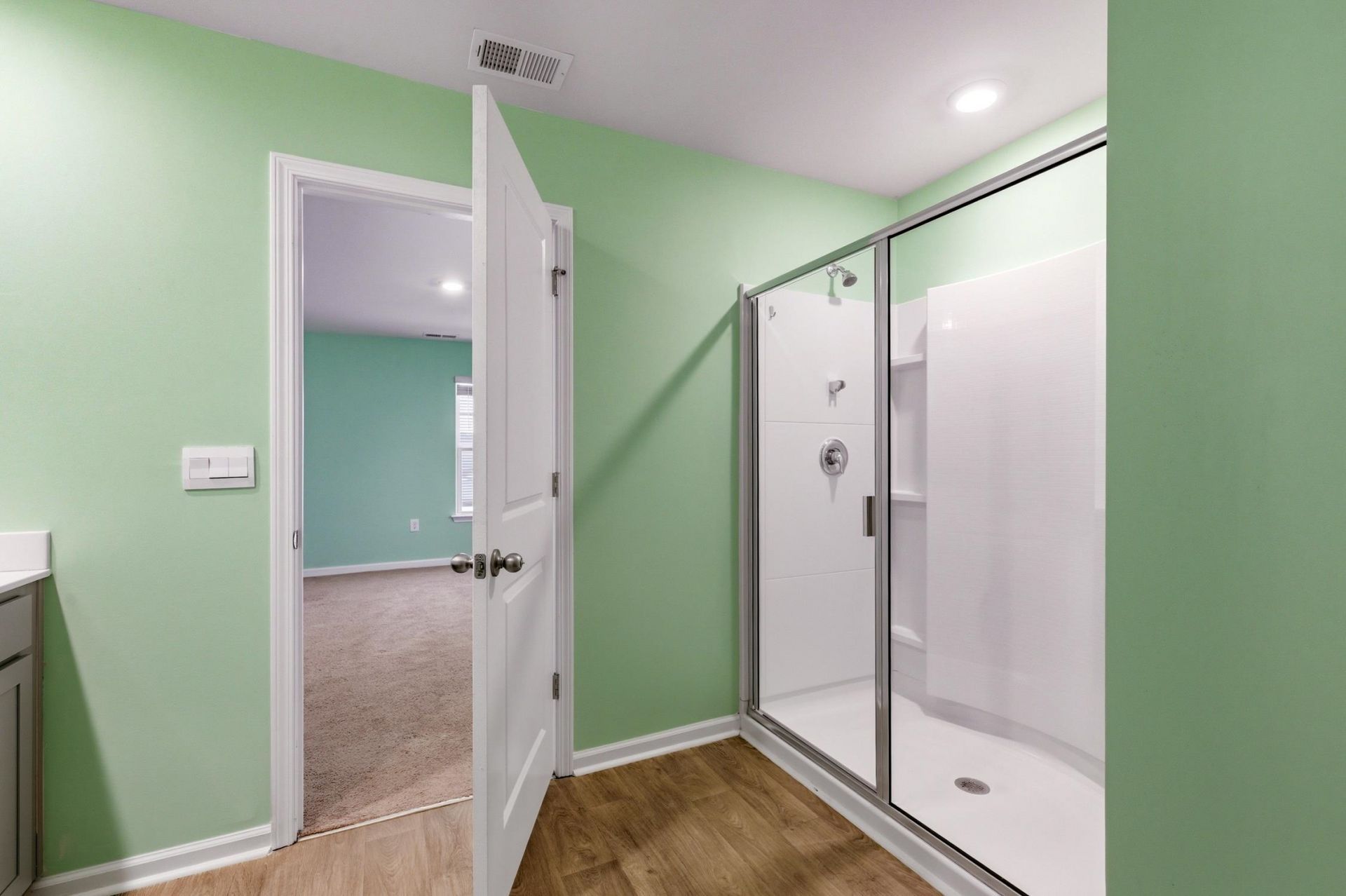 6615 Colonial Dr. Photo 22
