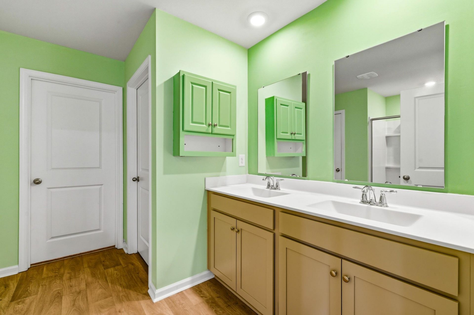 6615 Colonial Dr. Photo 23