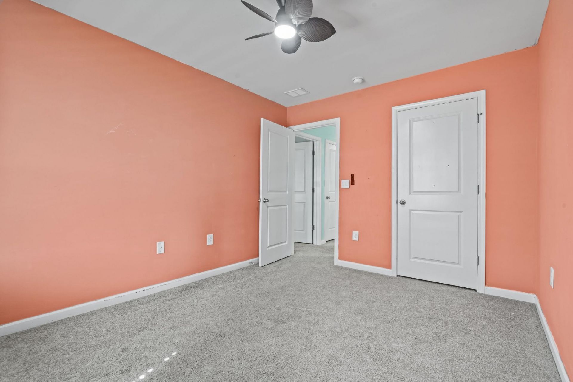 6615 Colonial Dr. Photo 24