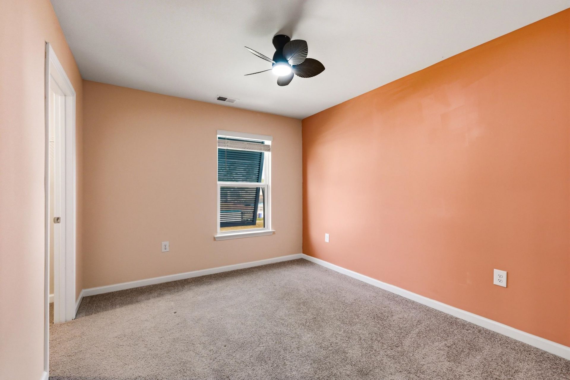 6615 Colonial Dr. Photo 25