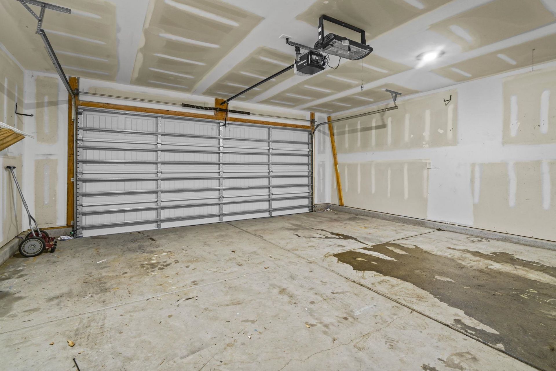 6615 Colonial Dr. Photo 27