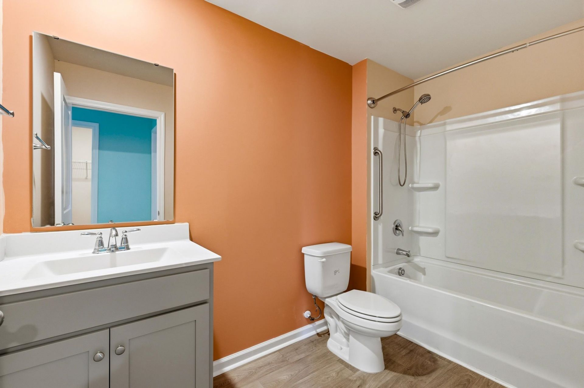 6615 Colonial Dr. Photo 29