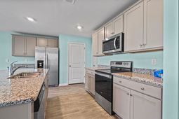 6615 Colonial Dr. photo 4