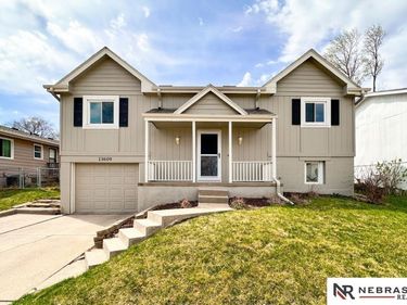 13609 W Street, Omaha, NE 68137