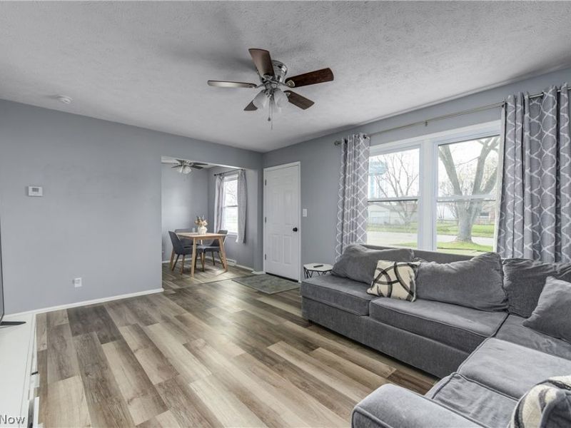 572 Bell Avenue, Elyria, OH 44035 Photo 13