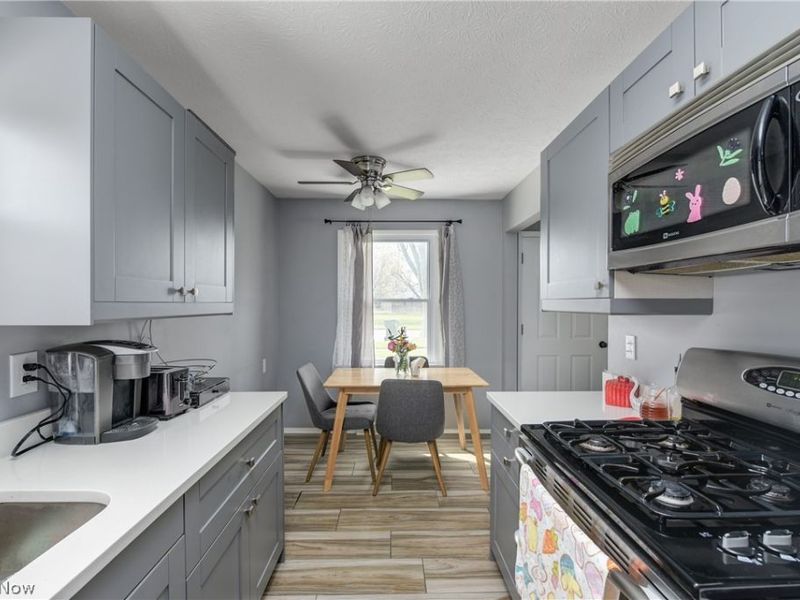 572 Bell Avenue, Elyria, OH 44035 Photo 17