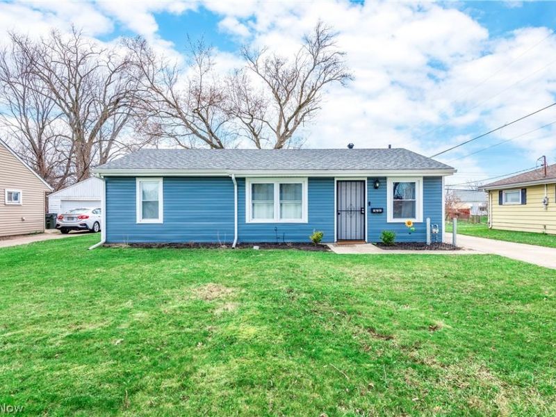 572 Bell Avenue, Elyria, OH 44035 Photo 3