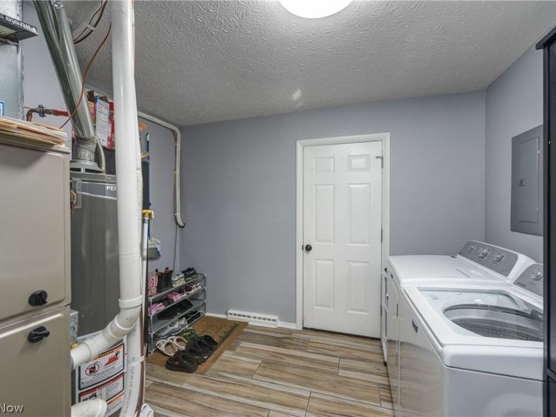 572 Bell Avenue, Elyria, OH 44035 Photo 31