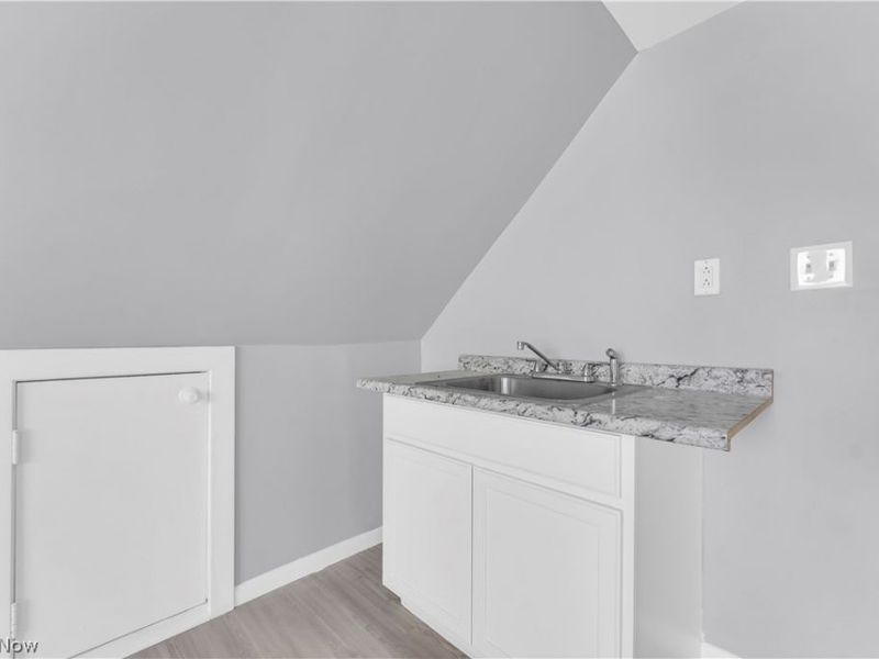 10613 Sandusky Avenue, Unit B, Cleveland, OH 44105 Photo 19