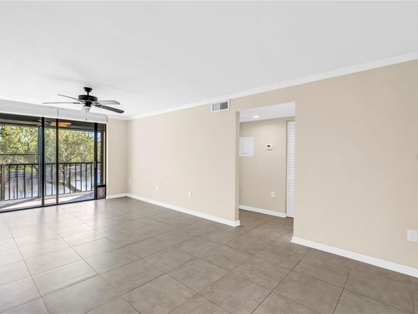 1320 PASADENA AVENUE S, Unit 203, SOUTH PASADENA, FL 33707