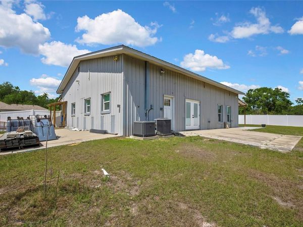 18405 30TH STREET , LUTZ, FL 33559