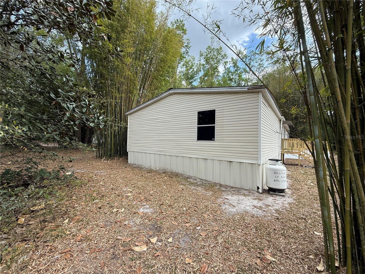 5613 NW 202nd Place, La Crosse, FL 32658 Photo