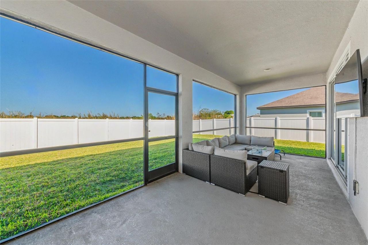 2105 Citrus Breeze Drive , Bradenton, FL 34208 Photo