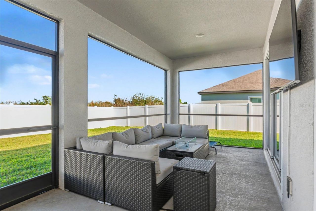 2105 Citrus Breeze Drive , Bradenton, FL 34208 Photo