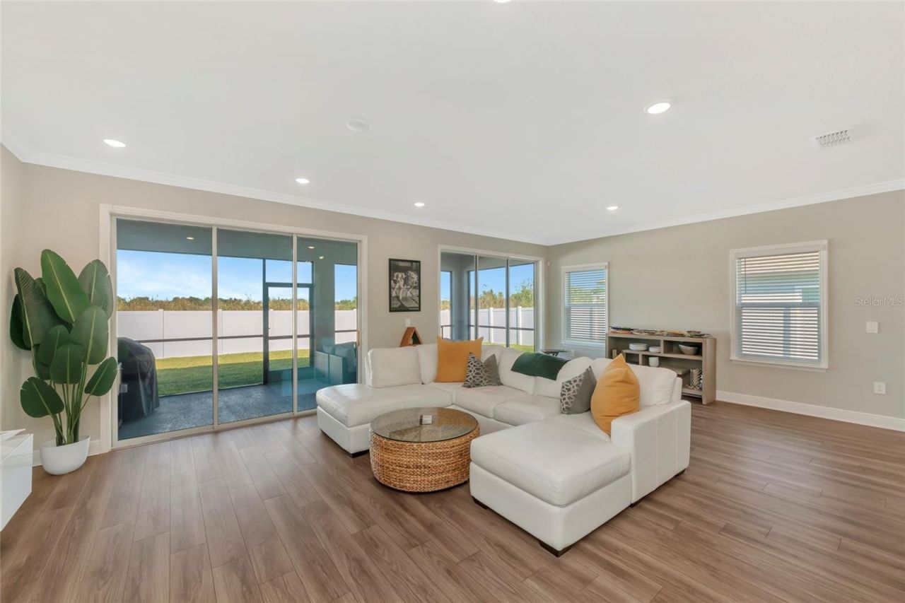 2105 Citrus Breeze Drive , Bradenton, FL 34208 Photo