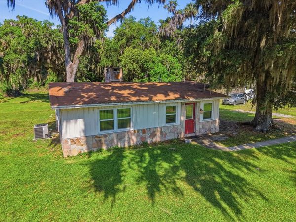 530 STONE ISLAND ROAD , DELTONA, FL 32725