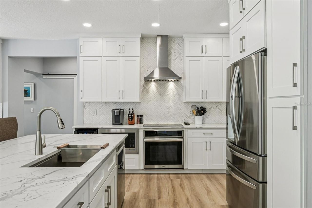 750 Sand Pine Drive Ne, Saint Petersburg, FL 33703 Photo