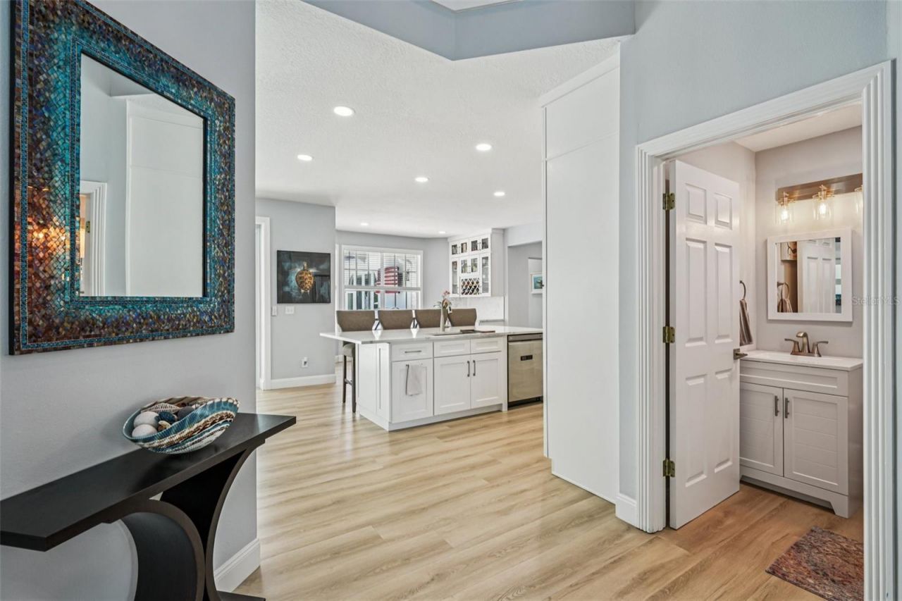 750 Sand Pine Drive Ne, Saint Petersburg, FL 33703 Photo