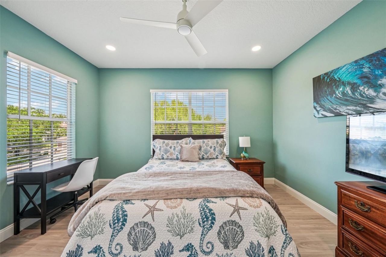 750 Sand Pine Drive Ne, Saint Petersburg, FL 33703 Photo