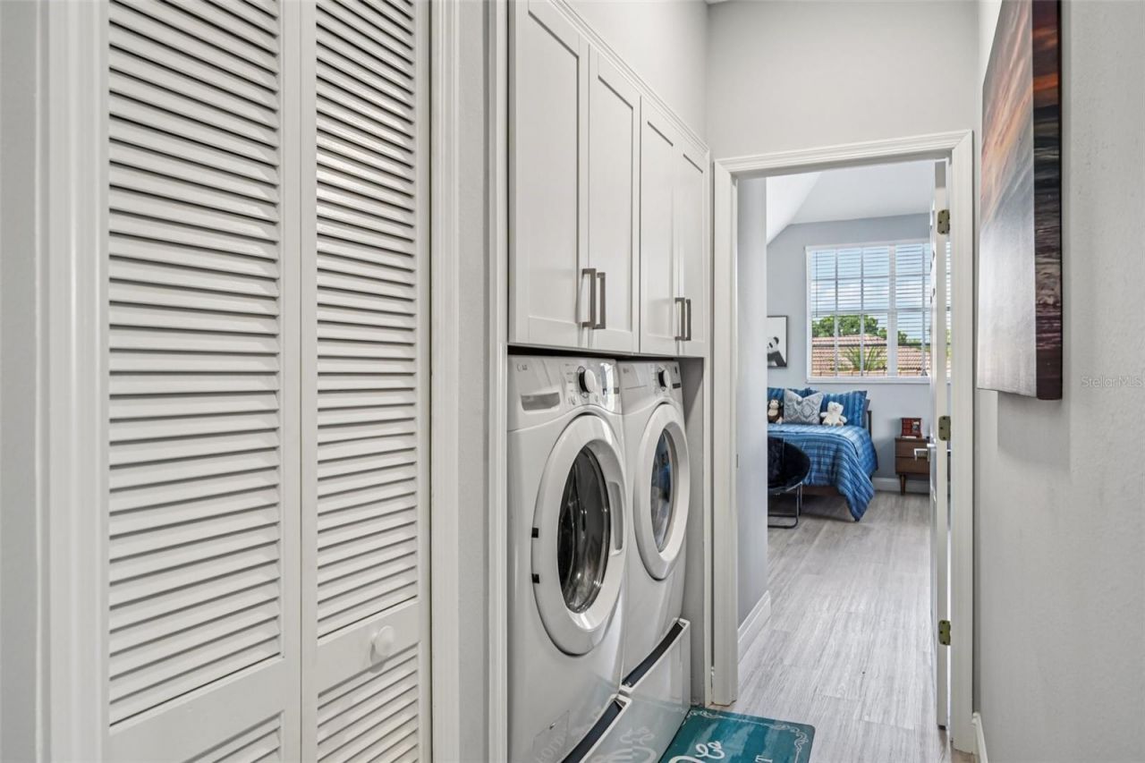 750 Sand Pine Drive Ne, Saint Petersburg, FL 33703 Photo