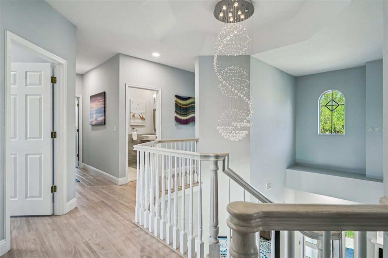 750 Sand Pine Drive Ne, Saint Petersburg, FL 33703 Photo